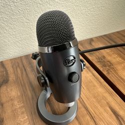 Blue Yeti Nano Microphone and Filter 