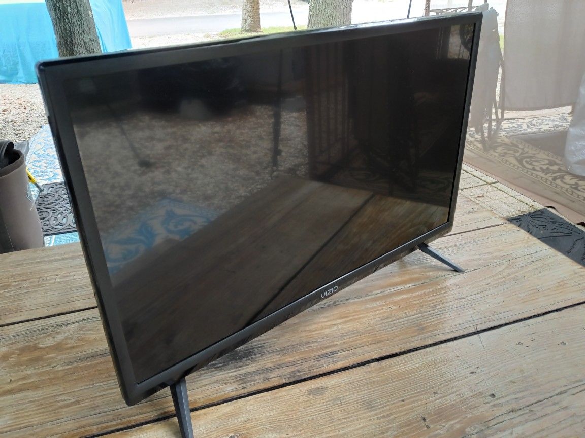 24" Vizio 720p LED TV D24h-g9