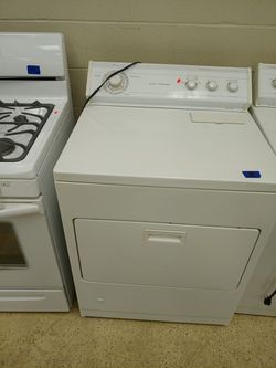 Nice gas dryer with warranty. Ulohos 2940 N Keystone Monday-Saturday 10-6pm