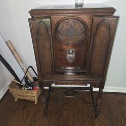 Majestic Radio Antique AM