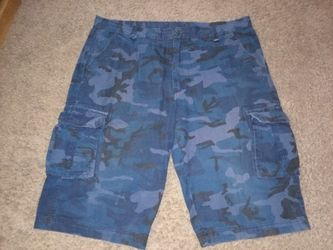 Men's Cargo Shorts Size 42