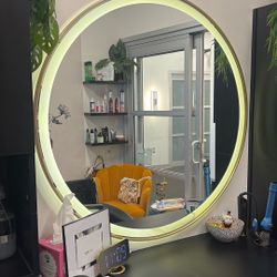 Light Up Mirror 