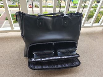 Six Pack Fitness Travel Bag. $15 Excellent Condition 