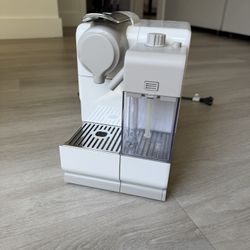 Nespresso Lattissima Touch Beige