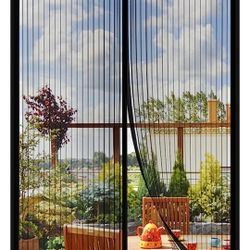 Mesh Screen With Magnetic Closure