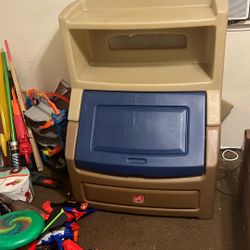 Step 2 Toy Storage Bin With Shelves 