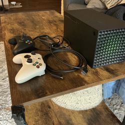 Xbox Series X+ 2 Controllers & Cables