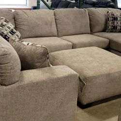 Ballinasloe Platinum Color U Shaped Sectional Sofa With Chaise 🔥 Brand New 