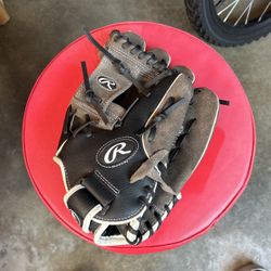 Rawlings Little League Baseball Glove