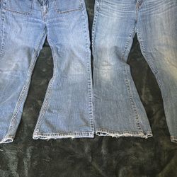 Vintage Low Boot Cut Levi’s (sz 4 & 6)