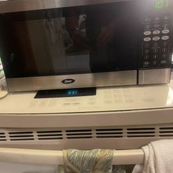 Small Microwave Oven