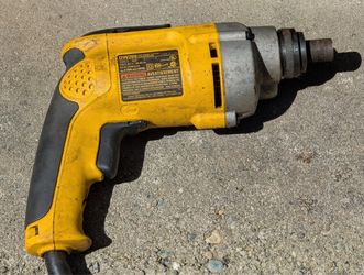 Dewalt Screw Gun (DW269)