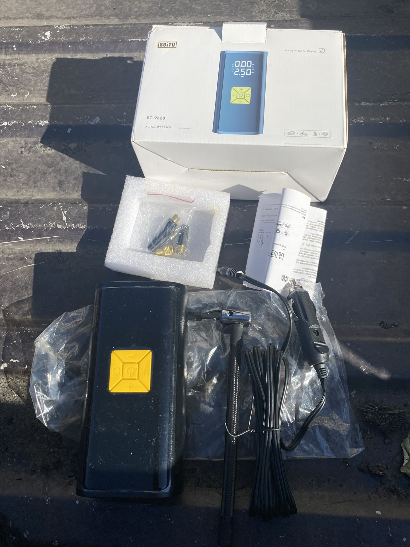 Brand New Tires Inflator Portable To Keep In Your Car $25.00