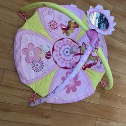 Both Tub And  New Active Play Maps $20 