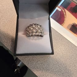 Women's Diamond Ring