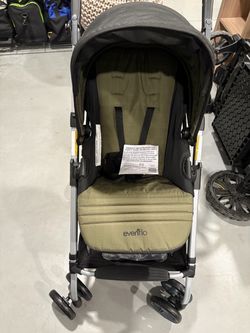 Evenflo reversible stroller