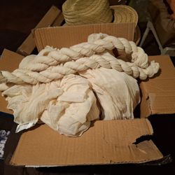 Ivory table runners