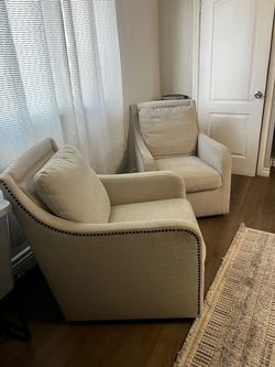 Set of 2 Cream Accent Chairs – Good Condition