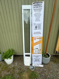 Pet patio door 7” x 11 1/4 “