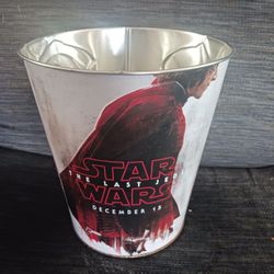 Rare Star Wars The Last Jedi Trash Can