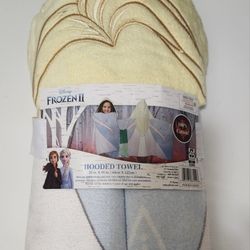 Disney Frozen II Hooded Towel