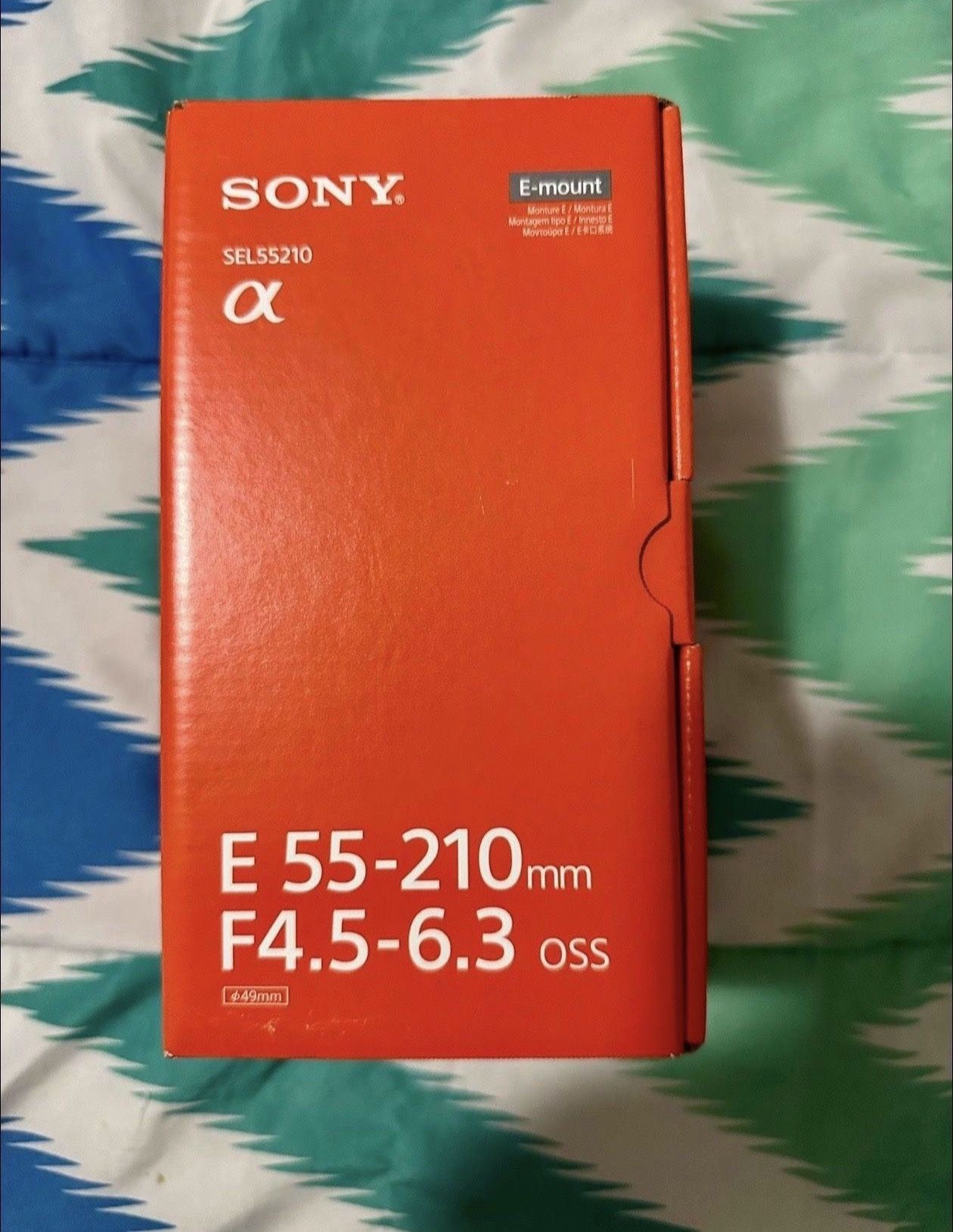 Brand New Sony DSLR Camera Lens 55-210mm f/4.5-6.3 OSS E-Mount Lens for Sony E (Silver)