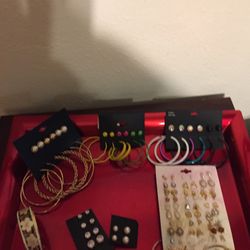 VALENTINES DAY GIFTS—ALL NEW NEVER WORN