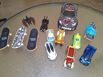 Finger Skate Boards/Hot Wheel Cars/ Batman