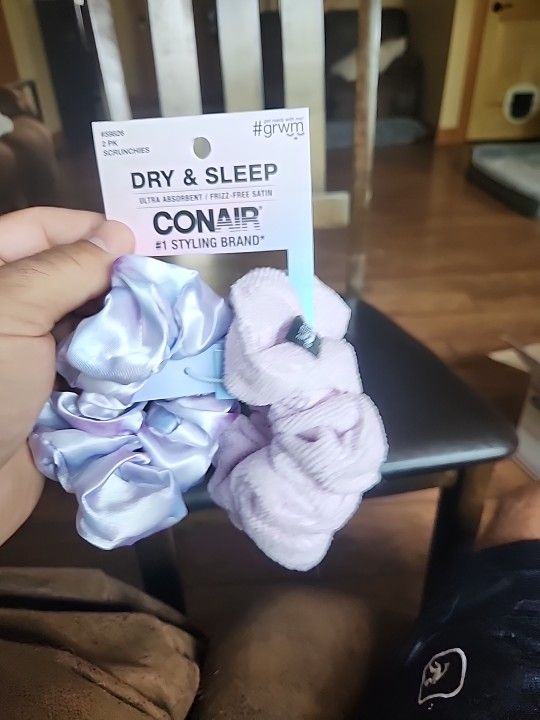 Beautiful CONAIR Scrunchies 2 Pack New With Tags