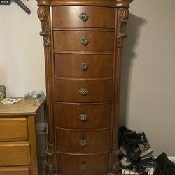 7 Drawer Dresser