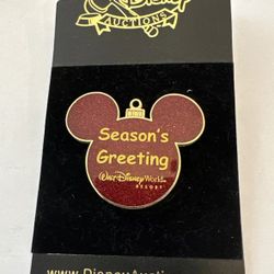 LE500 Walt Disney World Resort AUCTION PIN Season's Greetings Mouse Ear Ornament