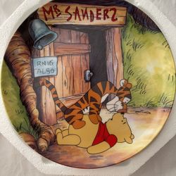 Hello Pooh Plate   Fun In 100 Acre Wood Collection  Disney  