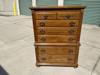 Vintage Ethan Allen 7 Drawer Tall Chest - NICE!