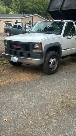 1999 GMC 3500hd  dump truck