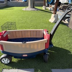 Little Tikes Deluxe Ride & Relax Wagon