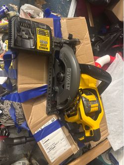 Dewalt circle saw flex 60 v 71/2 inches