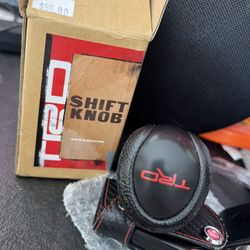 2015 Toyota Sienna TRD Shift Knob. 