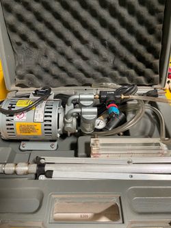 GAST AIR COMPRESSOR / VACUUM PUMP