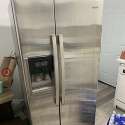 Kenmore Coldspot Stainless Steel Side-by-Side Refrigerator – Works Great 