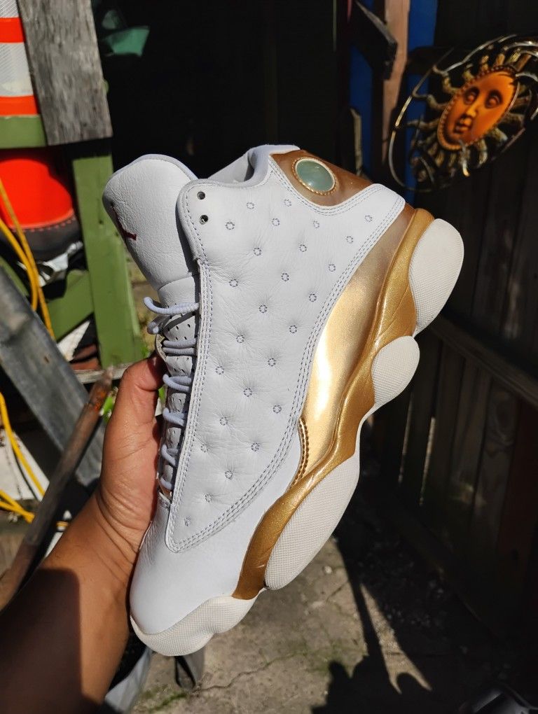 DEFINING MOMENTS PACK 13 ONLY SIZE 9.5 
