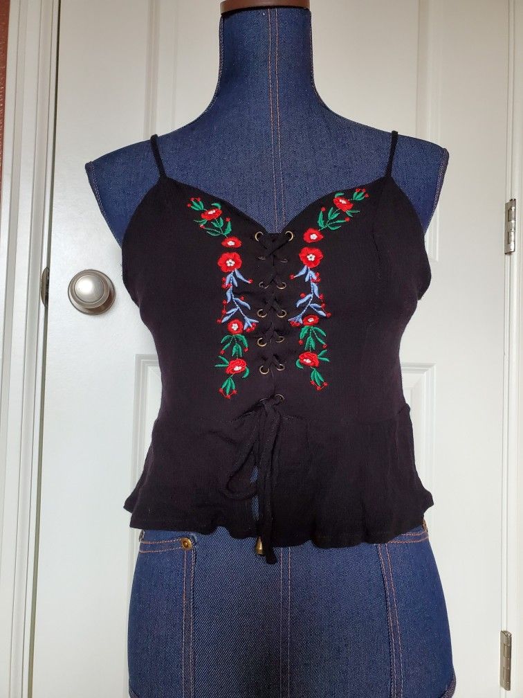 Lace-up Crop Top