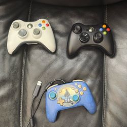 Nintendo Controller + 2 Xbox 360 Controllers (No Battery in Xbox 360 Controllers)