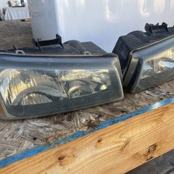 Headlight 2003 Chevy Silverado 