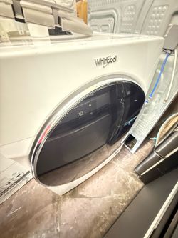 Whirpool front load gas dryer 7.5 cu Ft