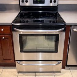 Moving Sale – Frigidaire Stainless Range + Microwave – $250 OBO