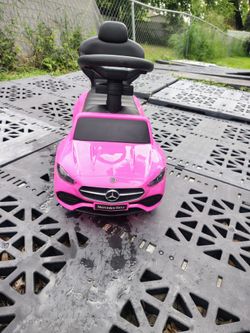 Pink Mercedes car
