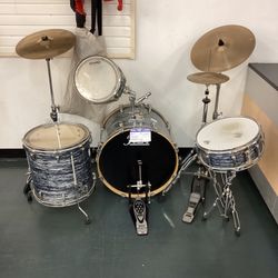 Full Drum Set