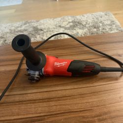 Milwaukee Corded Angle Grinder 6130-33