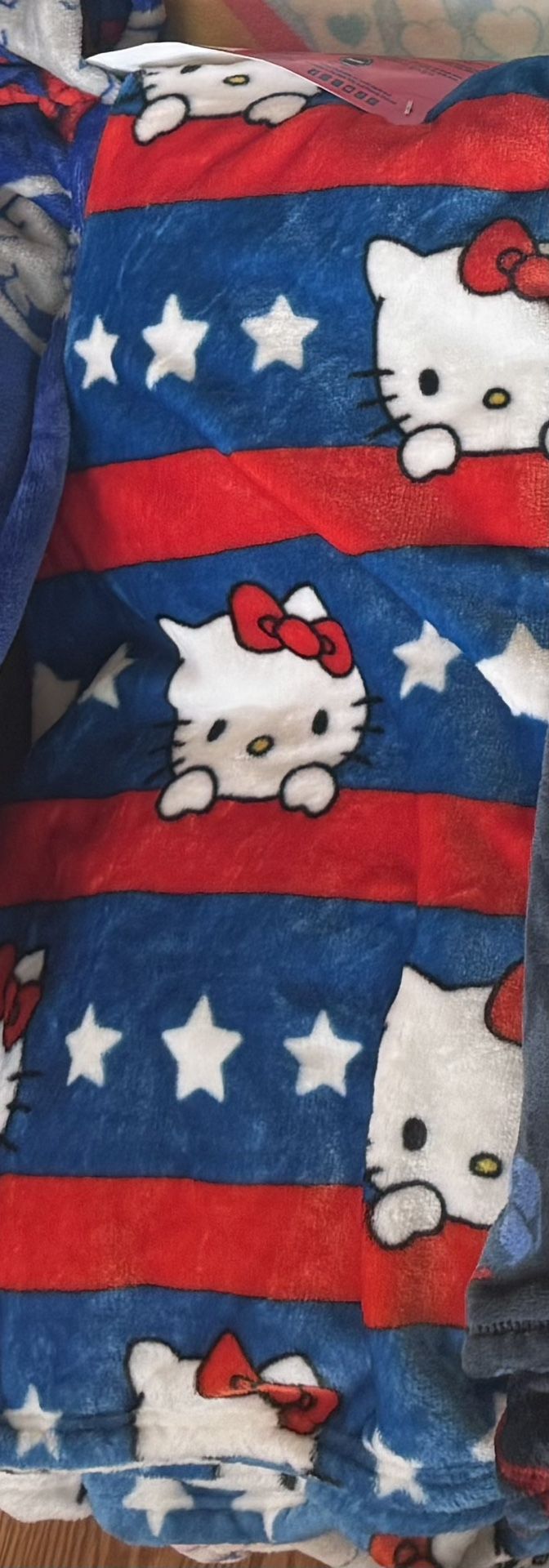 Hello Kitty July Special Throwback Blanket