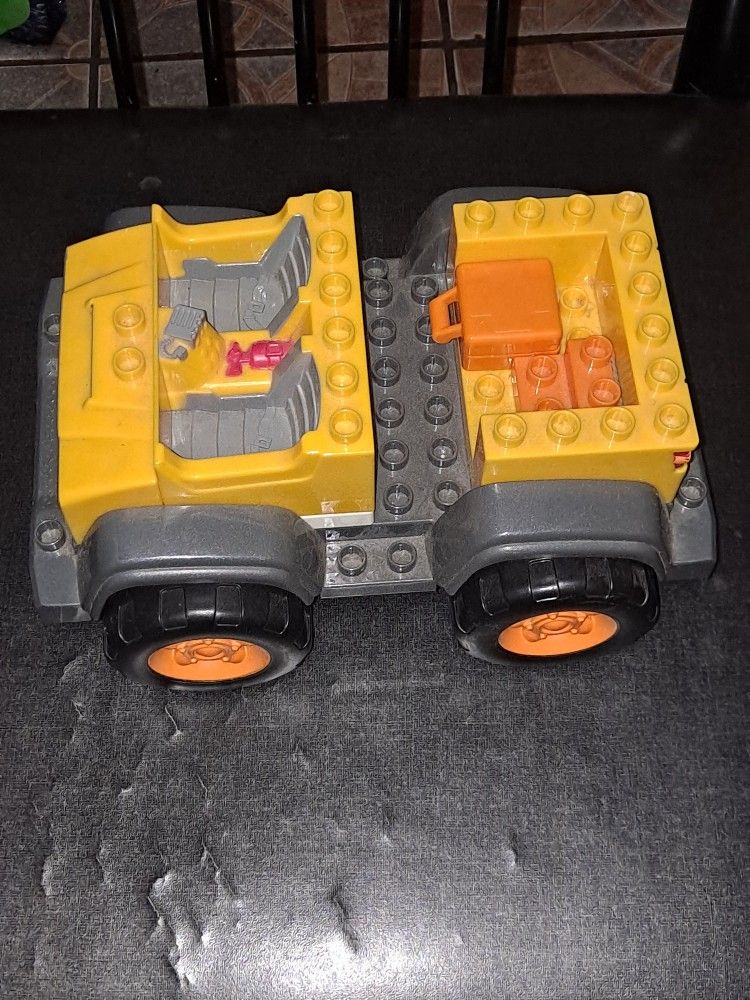  Mega Blocks Build-able Rescue Vehicle